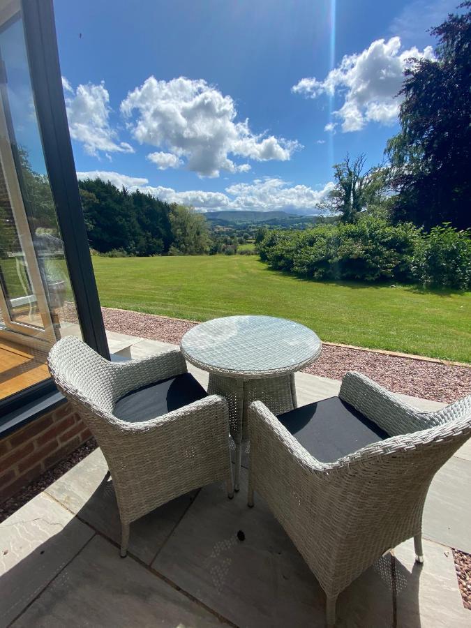 Cwmbach Lodge Luxury B&B Glasbury Exterior photo